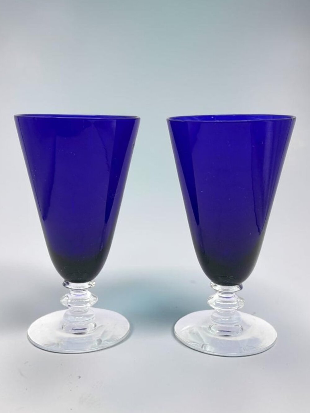 Set of 2 Cobalt Blue Glass Goblets Clear Ringed Stem Footed Drinkware 6.25"